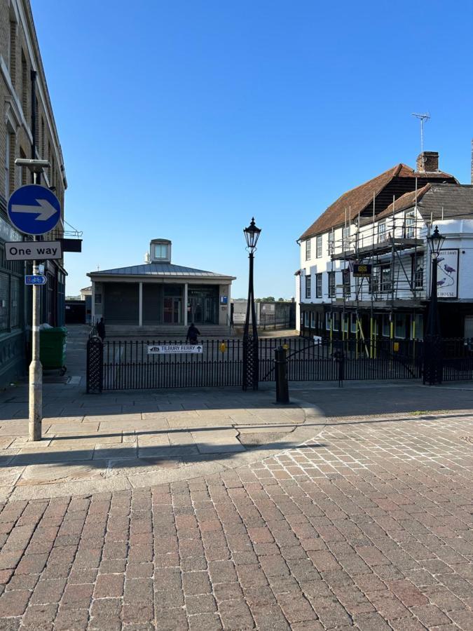 Professional House Apartment Gravesend Exterior photo